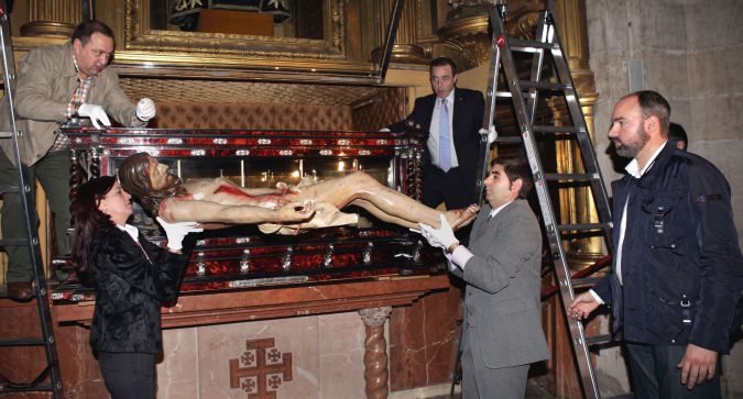 sepulcro-limpieza-2